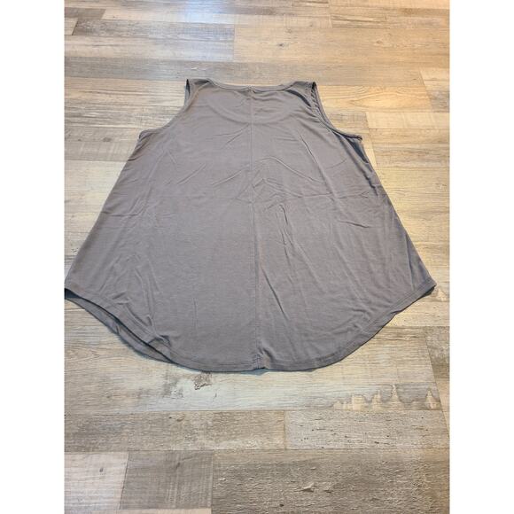 Unknown brand large women's gray drapey tank top - Picture 3 of 6